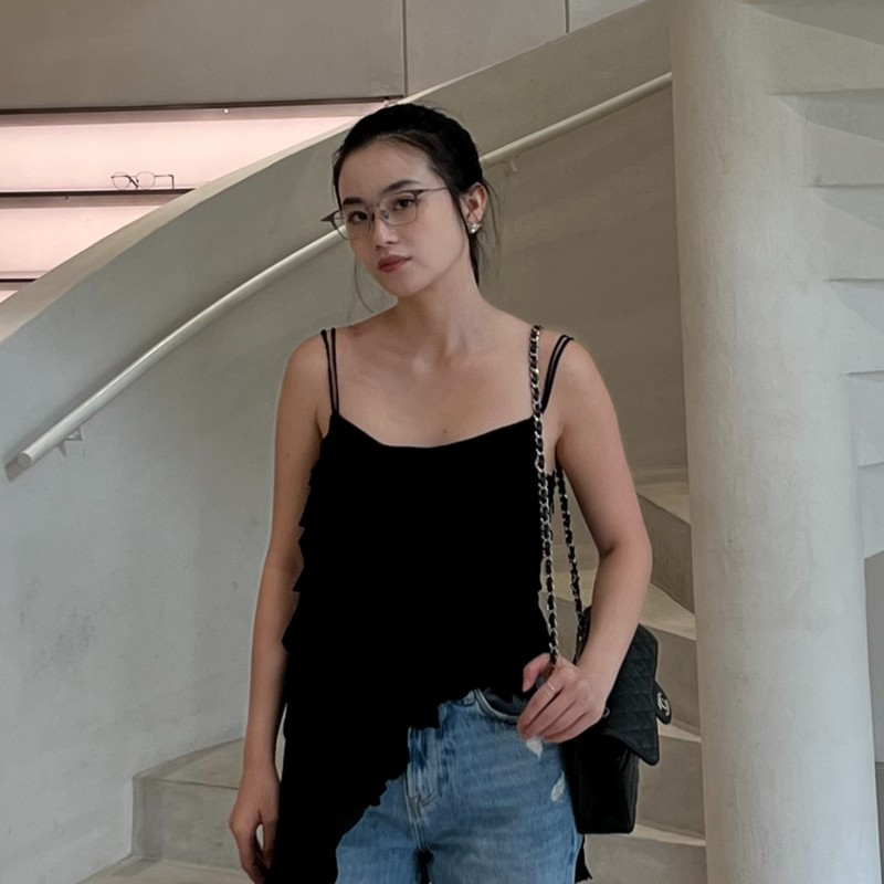 Profile picture of Ms. Quynh Hoang